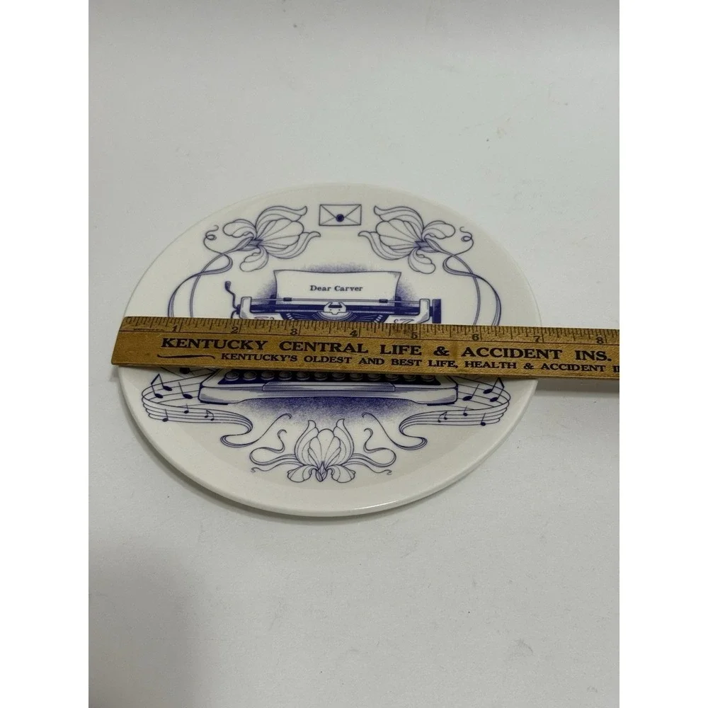 ILLUMICRATE Exclusive Illumicrate Bookish Decor: 